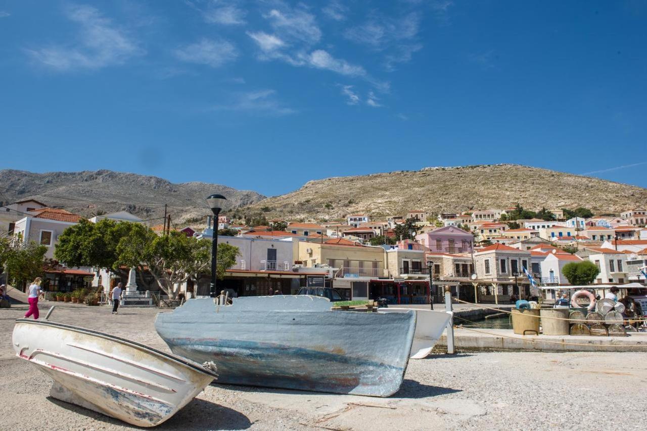 Spitakia Daire Chalki Town Dış mekan fotoğraf