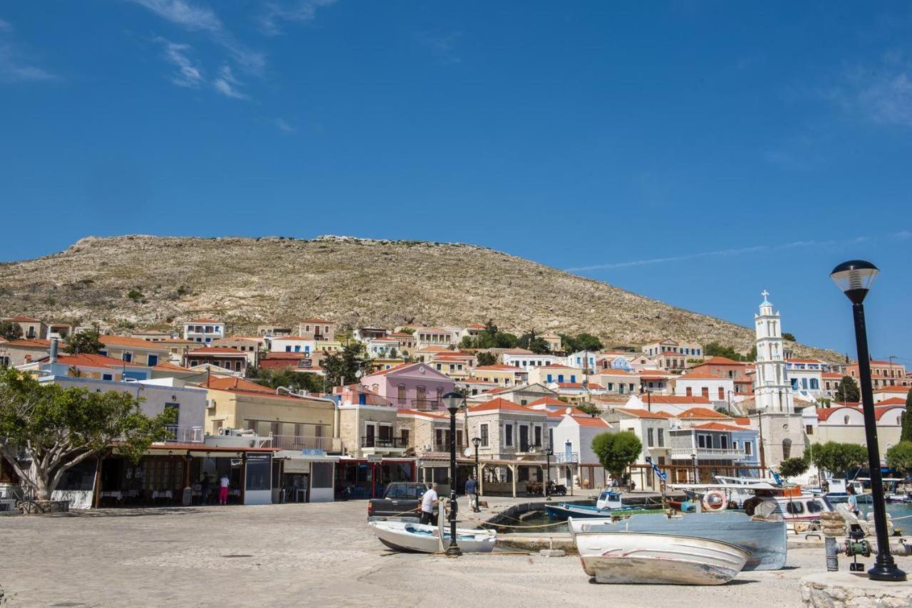 Spitakia Daire Chalki Town Dış mekan fotoğraf