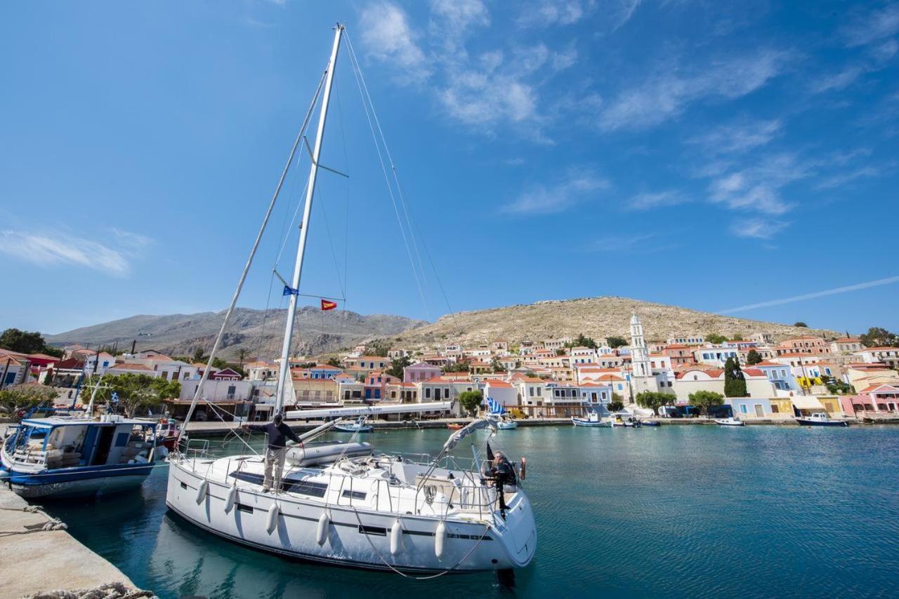 Spitakia Daire Chalki Town Dış mekan fotoğraf